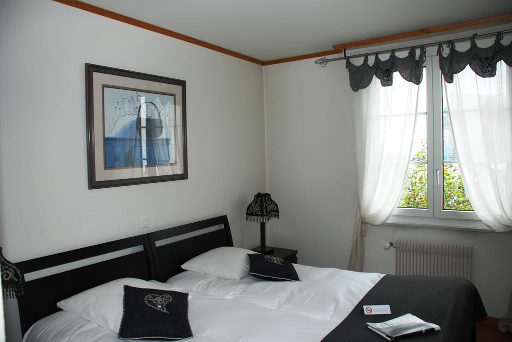 Hostellerie de Genève Vevey Zimmer foto
